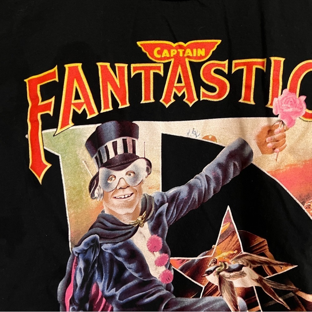 Elton John “Captain Fantastic” album graphic short sleeve tee - Picture 3 of 4
